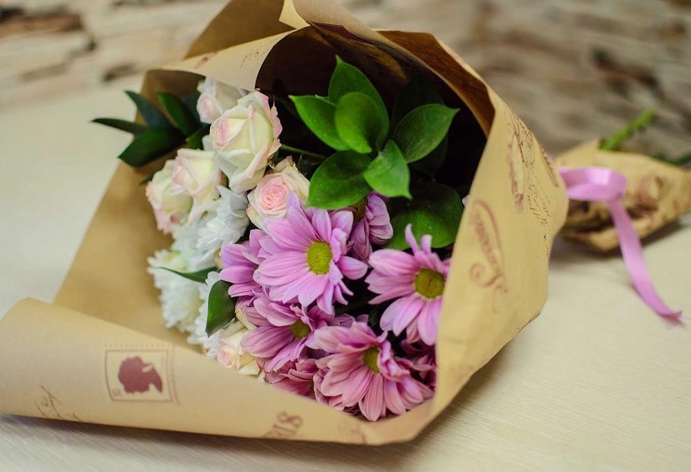 Букет цветов из: Розы и Хризантемы в Верхних Ачалуках