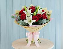 Букет цветов из:  Лилии и Розы в Верхних Ачалуках