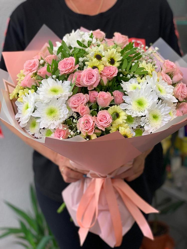 Букет цветов из: Розы и Хризантемы в Верхних Ачалуках