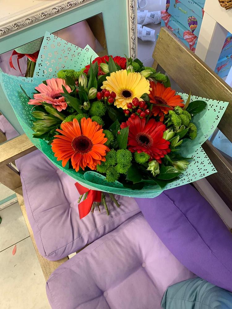 Букет цветов из: Герберы, Хризантемы и Альстромерии в Верхних Ачалуках
