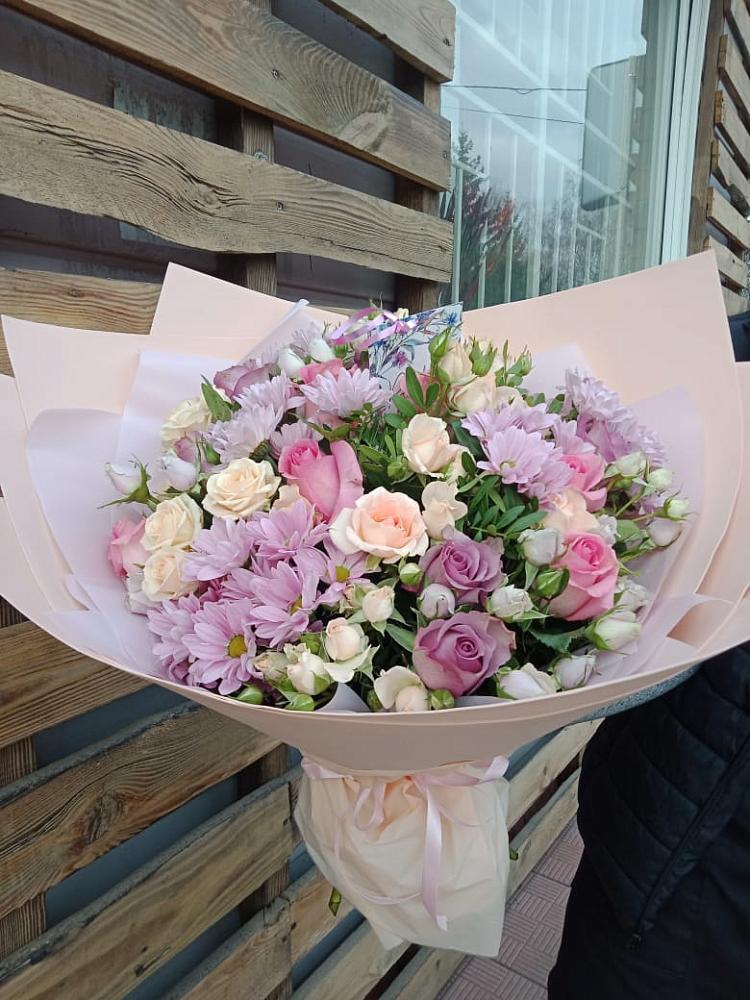 Букет цветов из: Розы и Хризантемы в Верхних Ачалуках