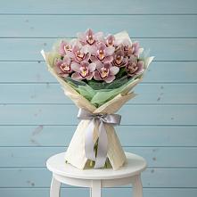 Букет цветов из:  Орхидеи и Розы в Верхних Ачалуках