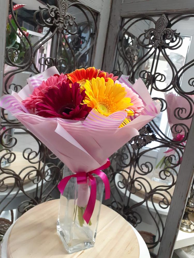 Букет цветов из: Герберы в Верхних Ачалуках