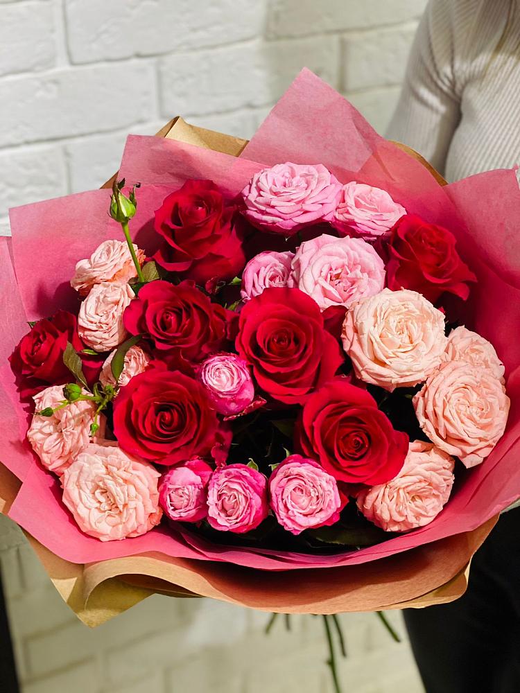 Букет цветов из: Розы в Верхних Ачалуках