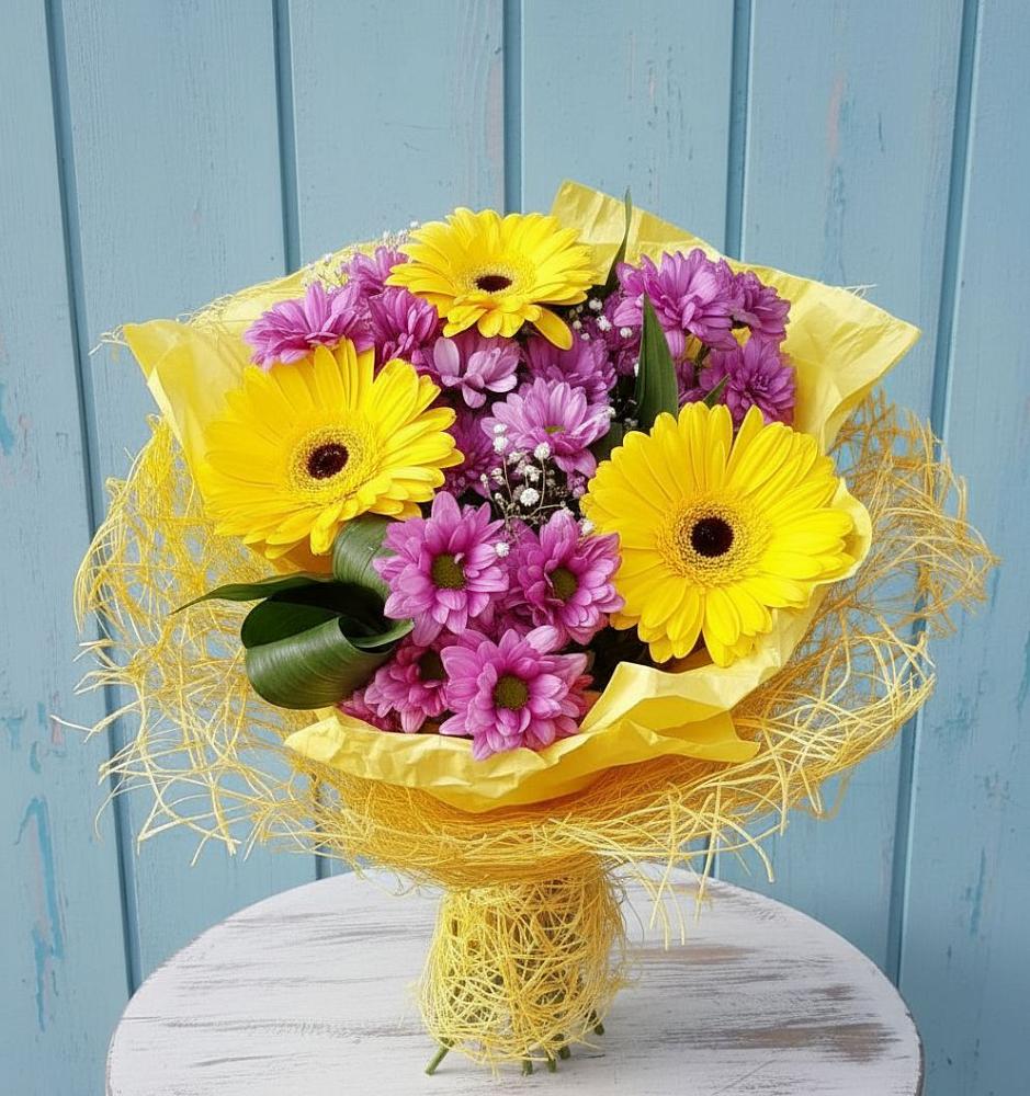 Букет цветов из: Хризантемы и Герберы в Верхних Ачалуках