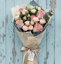 Букет цветов из:  Розы в Верхних Ачалуках