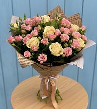 Букет цветов из:  Розы в Верхних Ачалуках