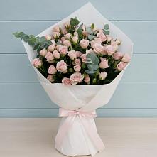 Букет цветов из:  Розы в Верхних Ачалуках