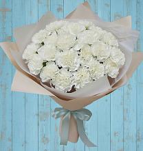 Букет цветов из:  Гвоздики в Верхних Ачалуках