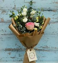 Букет цветов из:  Розы и Лизиантусы #REPLACE_PRED# Верхних Ачалуках