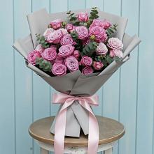 Букет цветов из:  Розы в Верхних Ачалуках